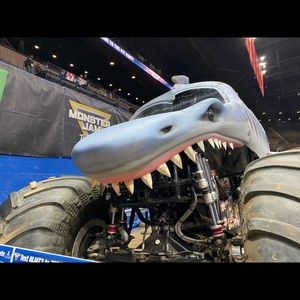 Meet your Posher, Jason